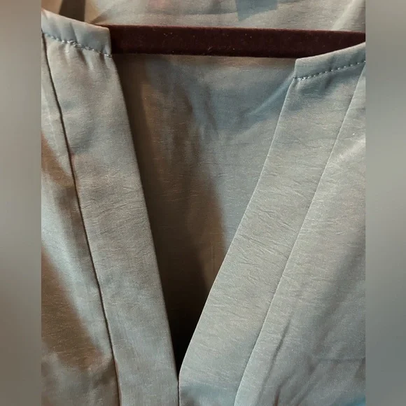 SHEIN 1X Curve Dark Green Blouse w/Elastic Waist NWOT - Picture 2 of 5